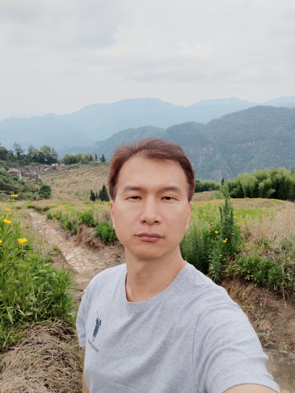彩虹的第一张照片--华安征婚网