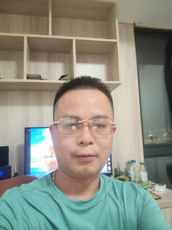 逍遥霸道的第一张照片--华安征婚网