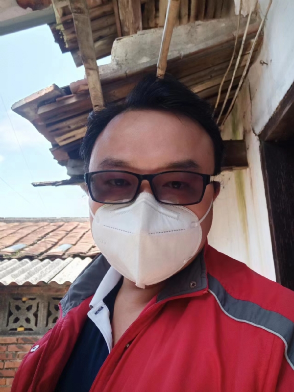如影随形的第一张照片--华安征婚网