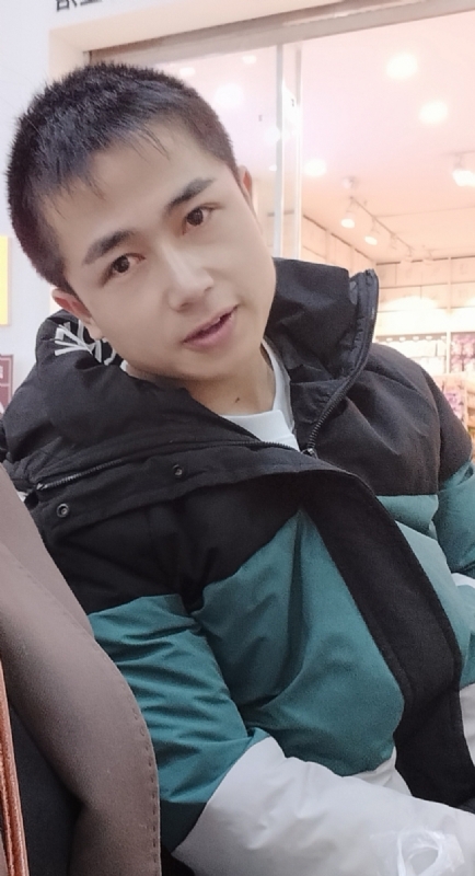 不骄不躁的第一张照片--华安征婚网
