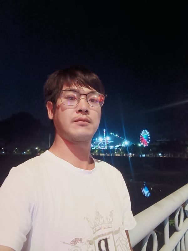 任豐的第一张照片--华安征婚网