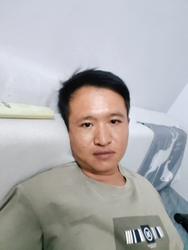 陌生人的第三张照片--华安征婚网