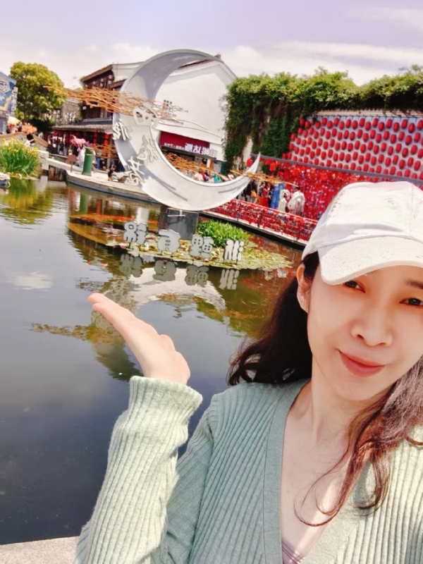 晓晓的第一张照片--华安征婚网