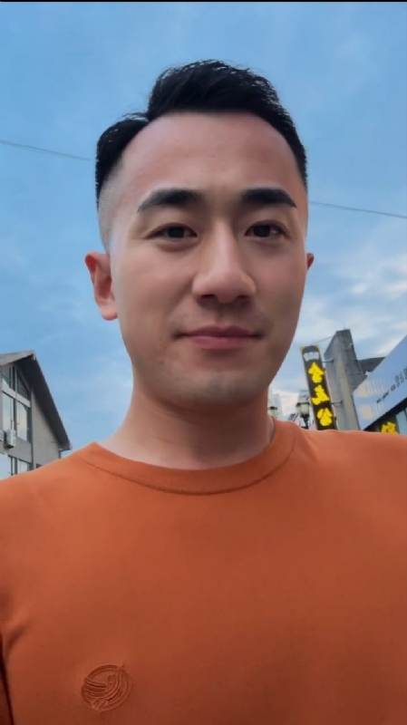 往事随风的第一张照片--华安征婚网