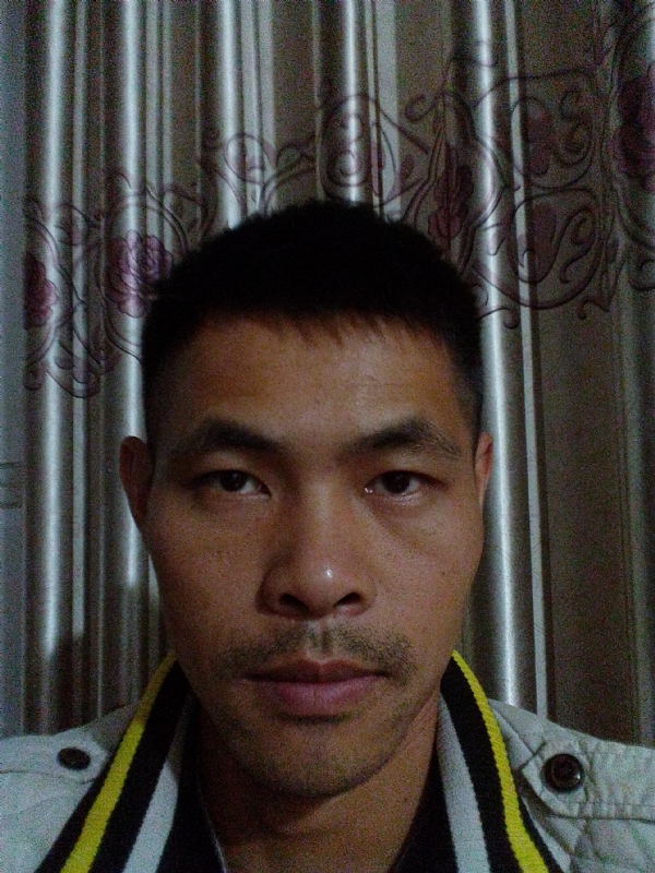 一切随缘的第一张照片--华安征婚网