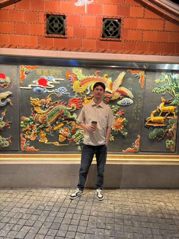 笙箫何的第三张照片--华安征婚网