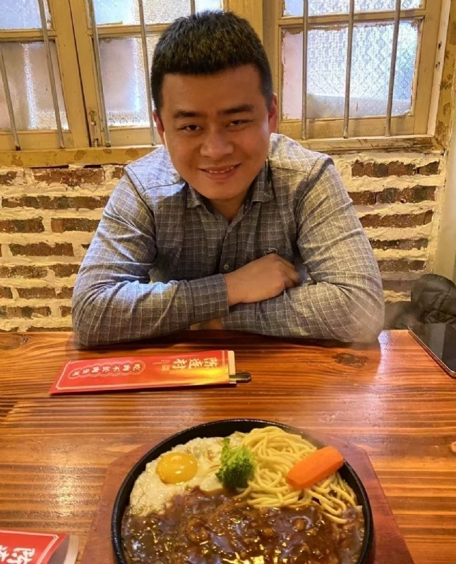 薛诚玖的第三张照片--华安征婚网