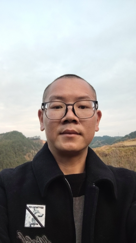 偶然的相遇的第一张照片--华安征婚网